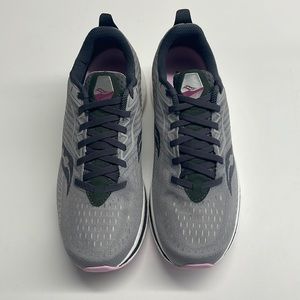 NWT Saucony Endorphin Speed 2 - Womens Size 11 - Alloy/Quartz